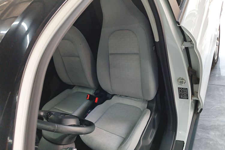 零跑汽车 零跑T03 2022款 玛瑙版中控内饰19