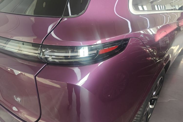 理想汽车 理想L9 2024款 Ultra车身外观9