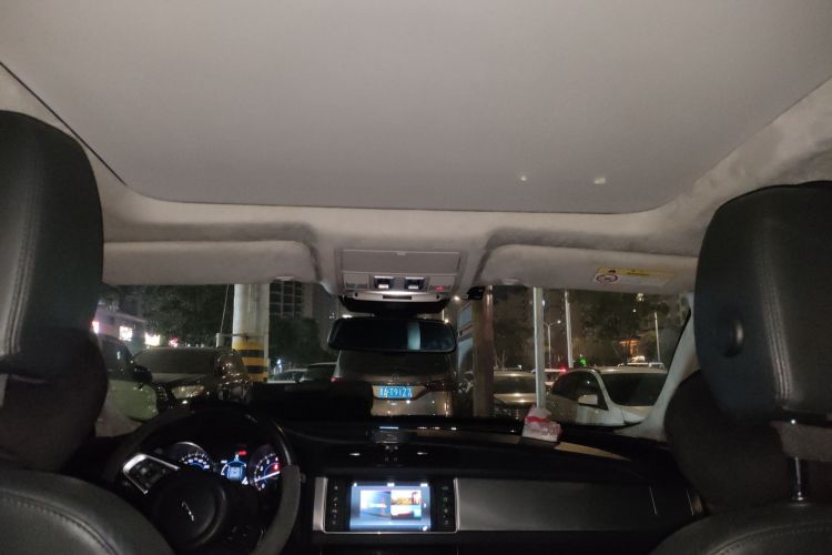 捷豹XFL 2018款 XFL 2.0T 200PS 风华版中控内饰22