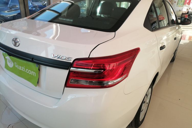 丰田 威驰 2017款 1.3L 手动前行版车身外观9