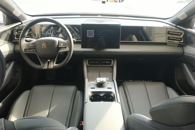 比亚迪 秦L 2024款 DM-i 80KM超越型中控内饰12