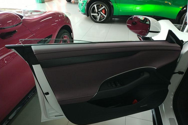 小米汽车 小米SU7 2024款 后驱长续航智驾版中控内饰7007