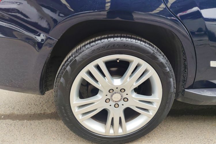 奔驰GLK级 2015款 GLK 260 4MATIC 动感型 极致版车身外观56