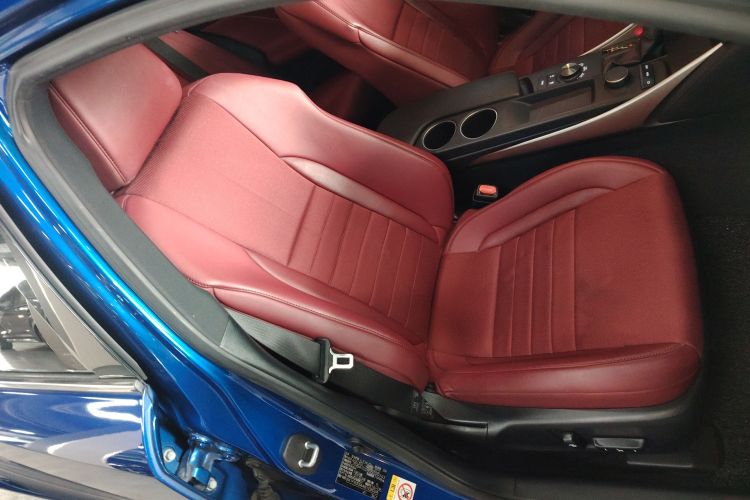 雷克萨斯IS 2015款 200t F SPORT局部细节41