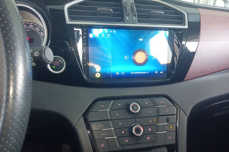 名爵 锐腾 2016款 1.5TGI TST豪华版中控内饰16