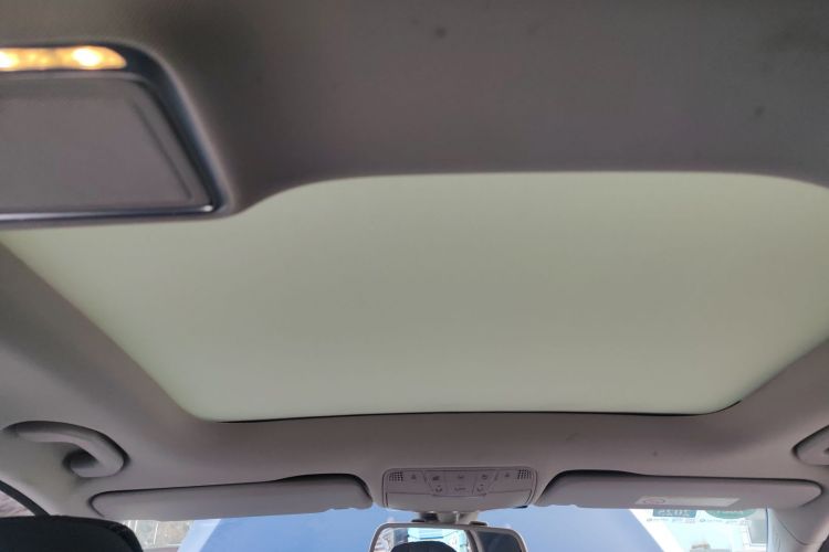 奔驰C级 2017款 改款 C 200 L 运动版中控内饰22