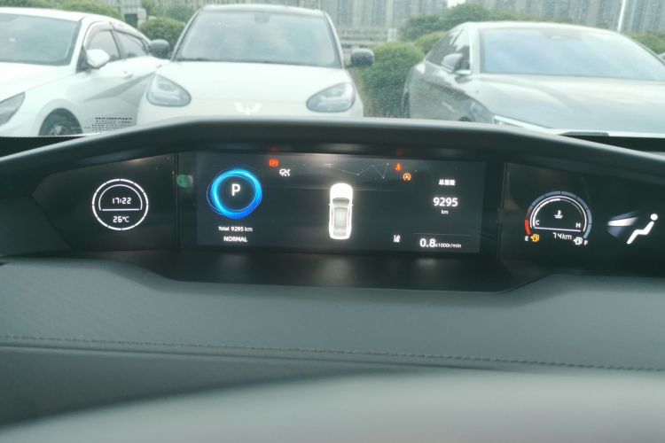 长安UNI-V 2023款 1.5T 尊贵型中控内饰14