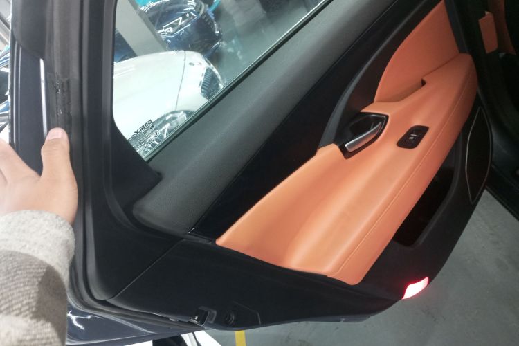 吉利汽车 博瑞 2015款 1.8T 尊贵型中控内饰7008