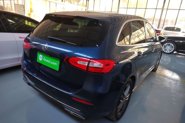 奔驰B级 2020款 B 180车身外观6005