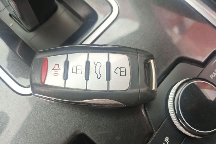 哈弗H6 2018款 红标 运动版 1.5T 自动两驱精英型中控内饰11