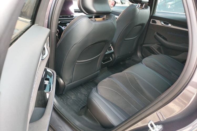 吉利汽车 星瑞 2025款 东方曜 2.0TD 望月版中控内饰7004