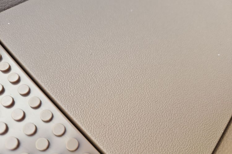 奔腾小马 2026款 222km 炫彩马中控内饰7001