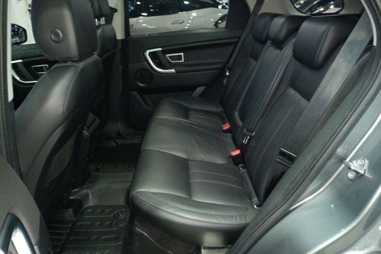 路虎 发现神行 2016款 2.0T SE中控内饰21