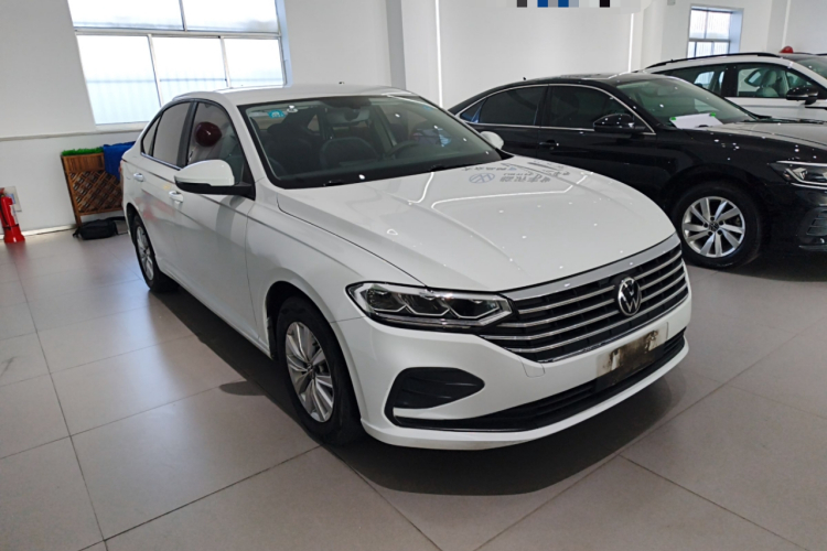 大众 朗逸 2023款 改款 1.5L 自动得逸版车身外观3