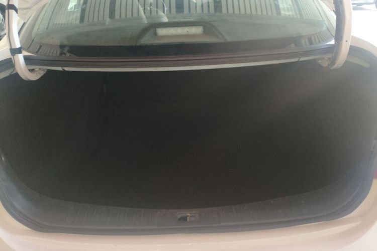 东风风神E70 2022款 500 超享版局部细节23