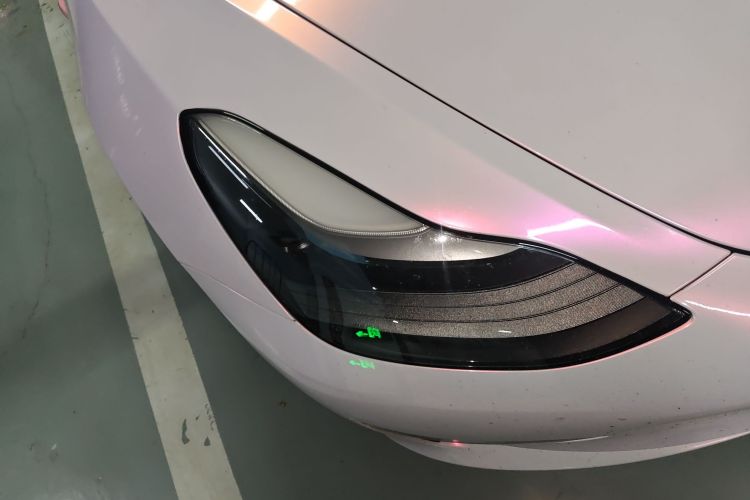 特斯拉 Model 3 2021款 改款二 Performance高性能全轮驱动版车身外观8