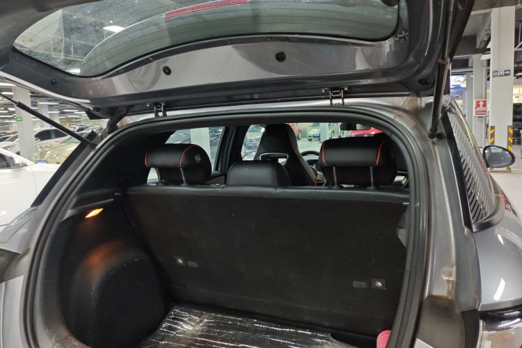 比亚迪 海豚 2021款 405km 时尚版机舱底盘23