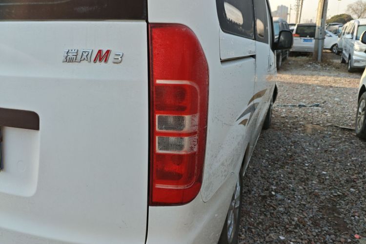 江淮瑞风 瑞风M3 2019款 1.8L 5座速运版车身外观9