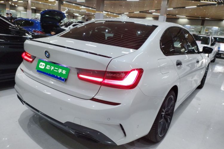宝马3系 2021款 325Li M运动曜夜套装车身外观7