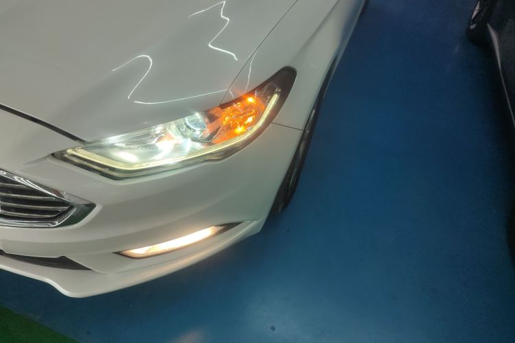 福特 蒙迪欧 2017款 EcoBoost 180 时尚型局部细节36