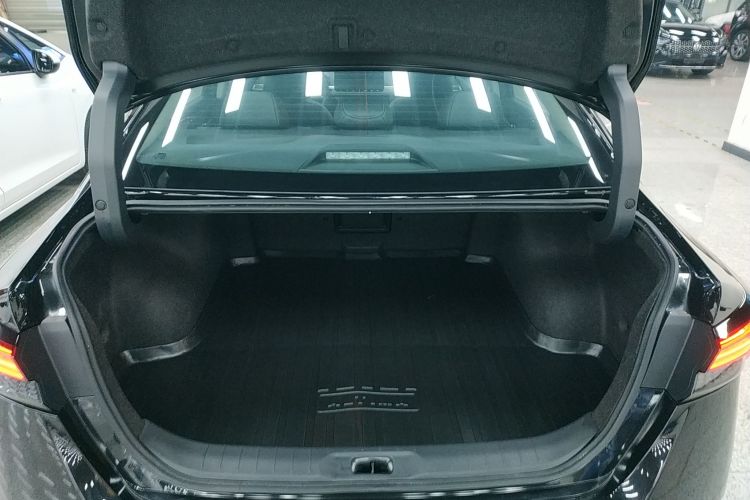 日产 天籁 2024款 2.0L XE 真心版机舱底盘23