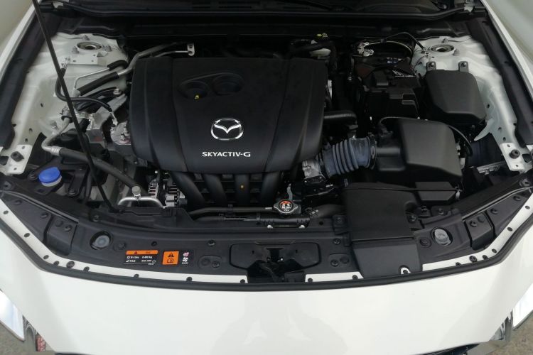 马自达3 昂克赛拉 2023款 2.0L 自动质雅版机舱底盘24