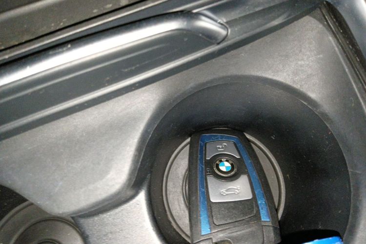 宝马3系 2017款 320Li M运动型中控内饰11