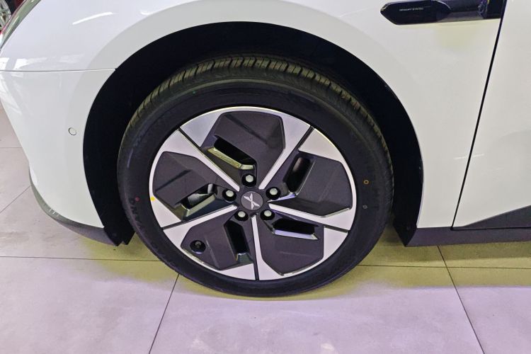 小鹏MONA M03 2025款 620 超长续航 Plus车身外观6007