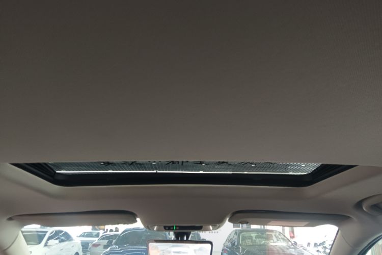 别克 君威 2023款 652T 智享型中控内饰22