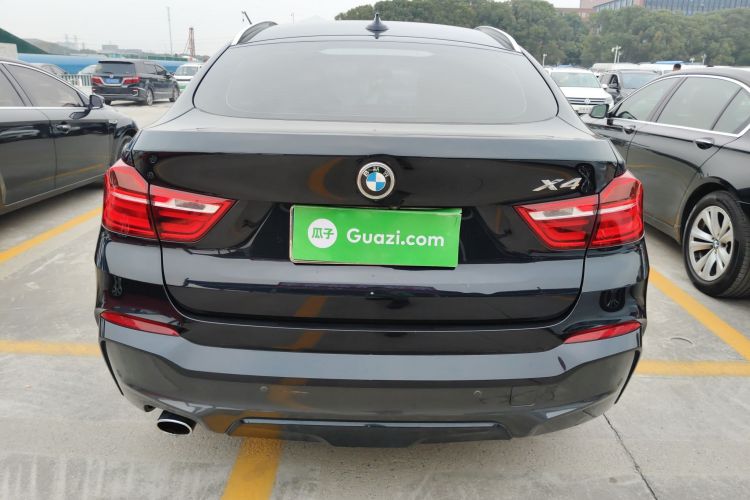 宝马X4 2016款 xDrive20i M运动型车身外观6