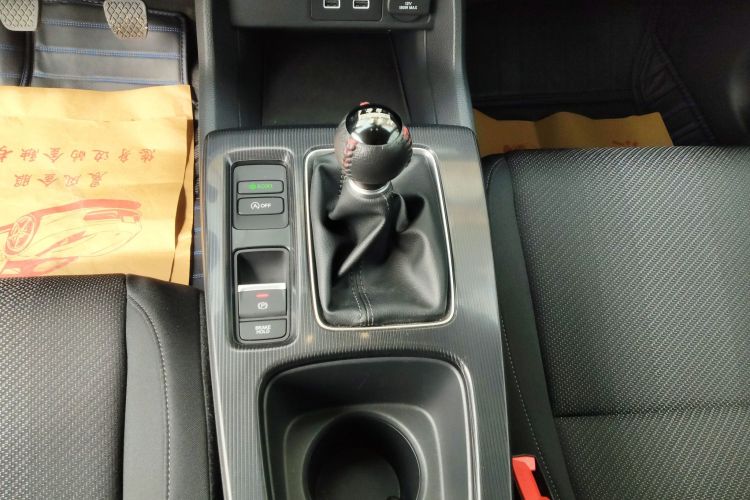 本田 型格 2022款 240TURBO 手动专属版中控内饰18