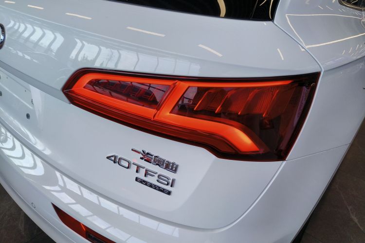 奥迪Q5L 2020款 改款 40 TFSI 荣享时尚型车身外观9