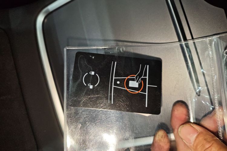 特斯拉 Model 3 2022款 后轮驱动版中控内饰11