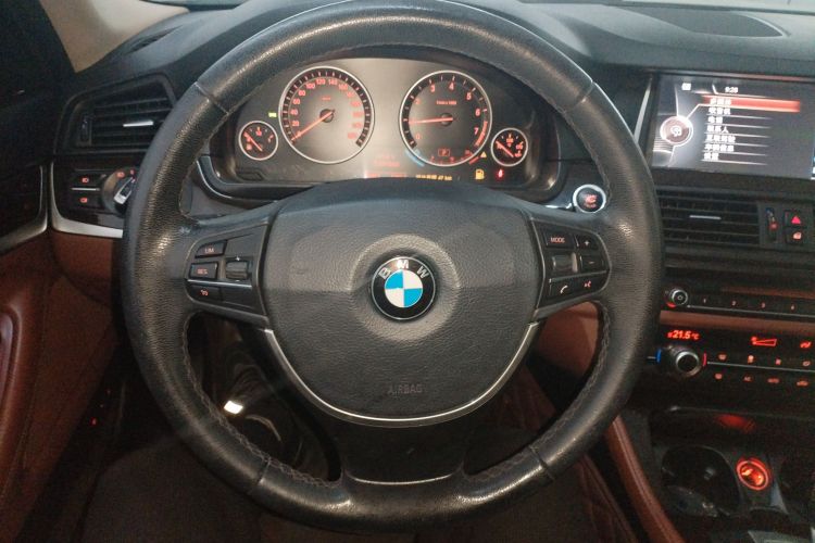 宝马5系 2014款 525Li 领先型中控内饰13