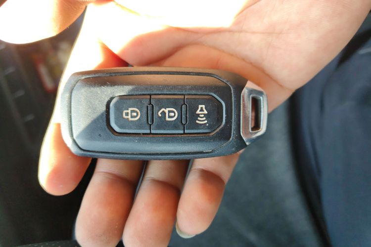 江铃 大道 2023款 全能者 2.3T柴油手动两驱标轴舒享款中控内饰7001