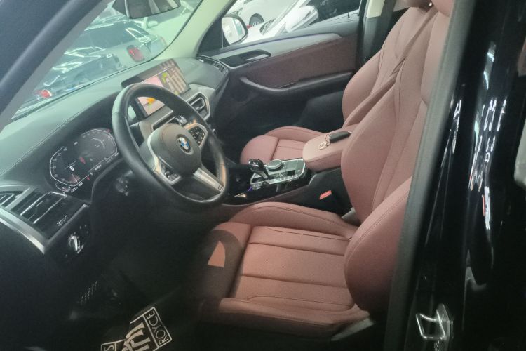 宝马X4 2022款 xDrive 25i M运动套装局部细节19