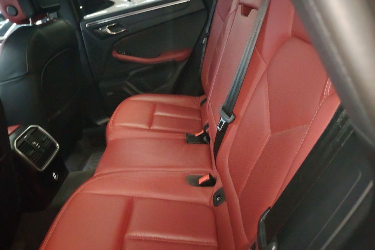 保时捷 2023款 Macan 2.0T中控内饰21