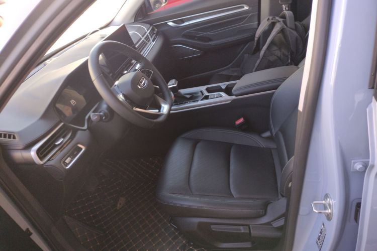 吉利汽车 帝豪 2023款 第4代冠军版 1.5L CVT豪华型局部细节19