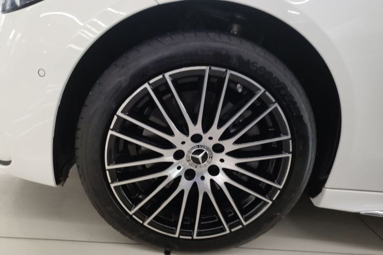 奔驰C级 2025款 C 260 L 运动版车身外观6007