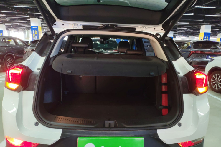 别克 昂科拉GX 2020款 20T CVT两驱豪华型机舱底盘23