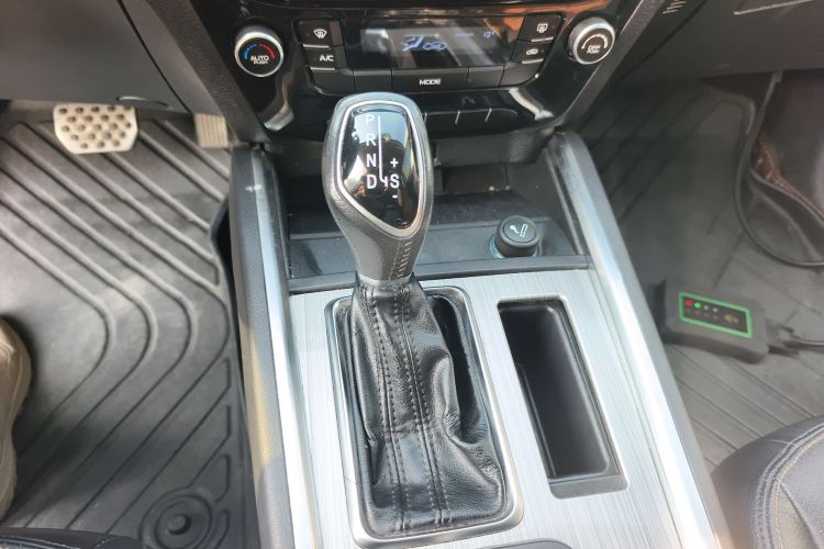 吉利汽车 远景X6 2016款 1.3T CVT豪华型局部细节18