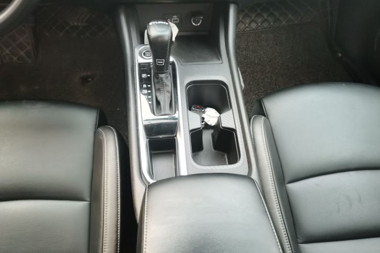 日产 轩逸 2020款 1.6L XL CVT悦享版中控内饰18