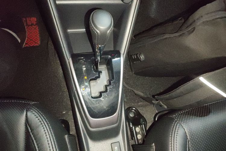 丰田 YARiS L 致炫 2016款 改款 1.5G CVT炫动版局部细节18