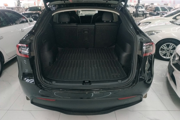 特斯拉 Model Y 2023款 后轮驱动版局部细节23