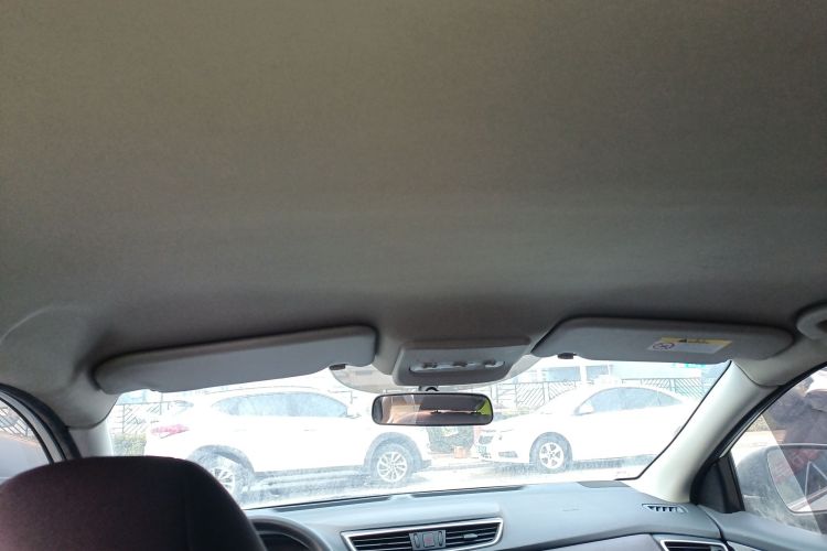 日产 逍客 2019款 2.0L CVT智享版中控内饰22