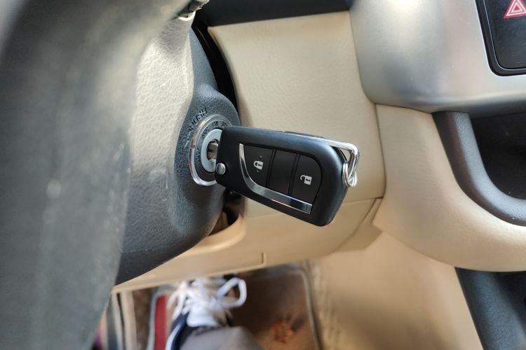 丰田 汉兰达 2021款 2.0T 两驱精英版 5座中控内饰11