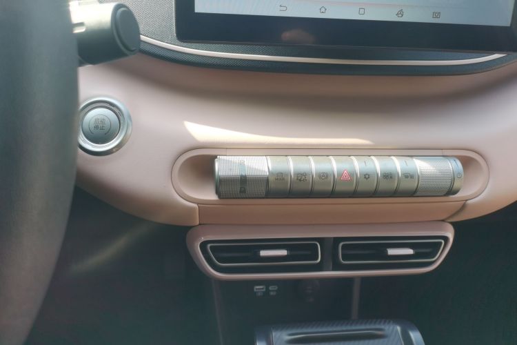 比亚迪 海鸥 2025款 305km 活力版中控内饰18