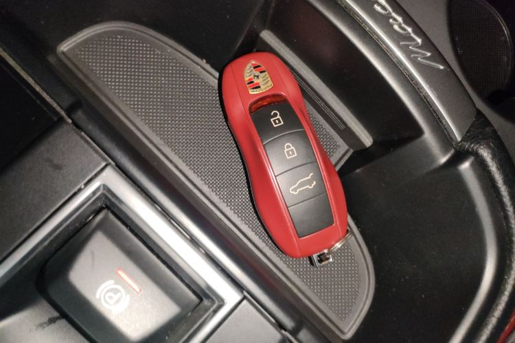 保时捷 2022款 Macan 2.0T中控内饰7001