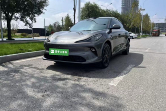 智己汽车 智己LS6 2025款 灵蜥智驾版
