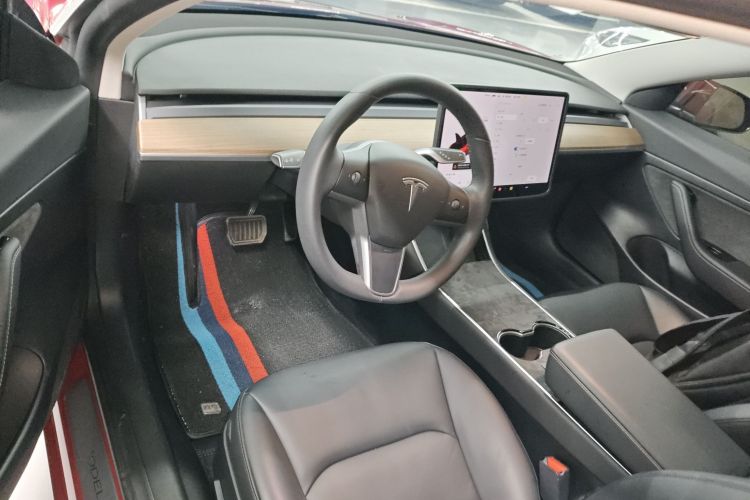特斯拉 Model 3 2020款 改款 长续航后轮驱动版中控内饰7002
